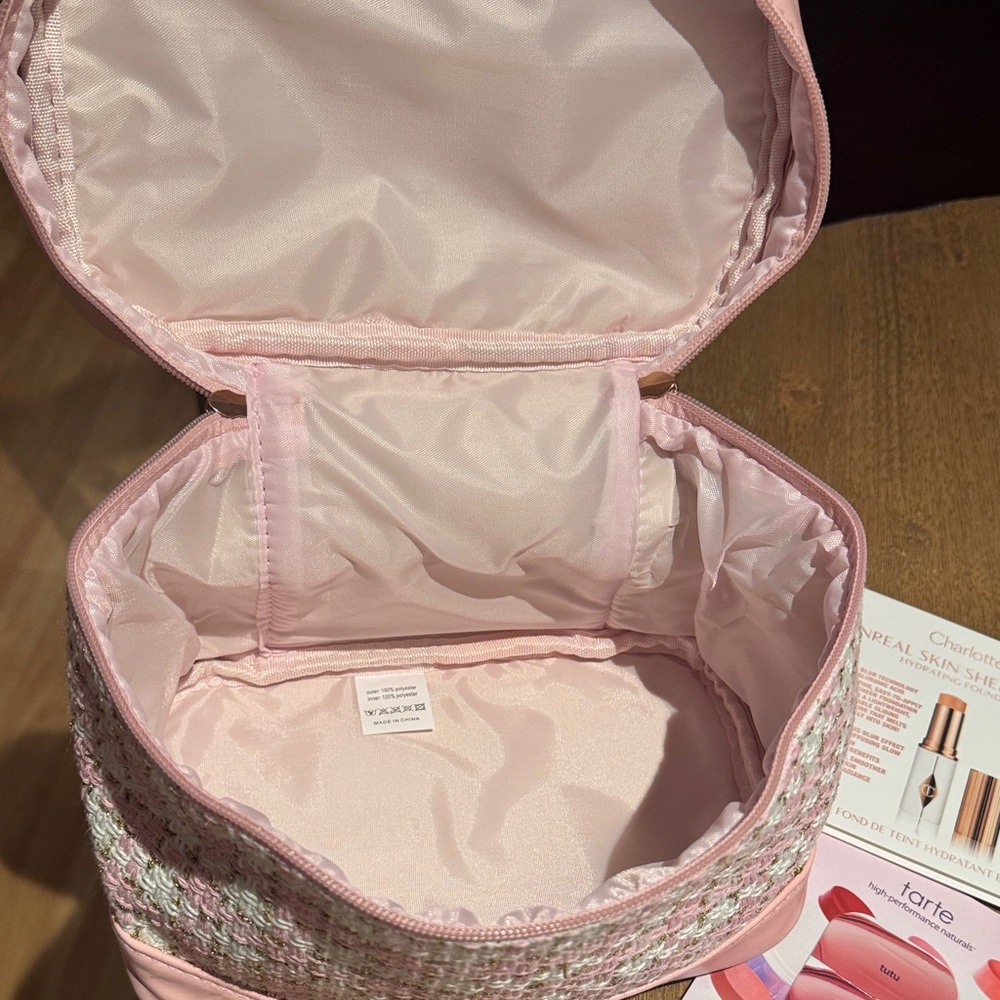 46-Piece Beauty Sample Lot + Pink Tweed Makeup Case | Skincare, Makeup & Hair - Picture 3 of 9